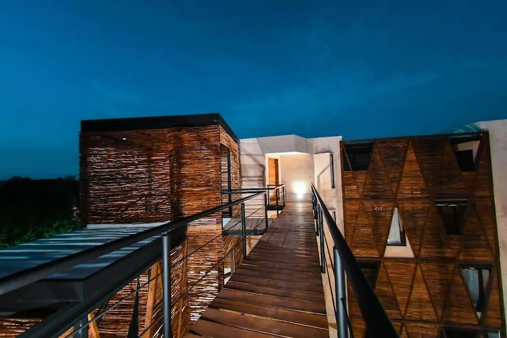 -Maha Tulum, Luxury Apartment Jacuzzi Tulum