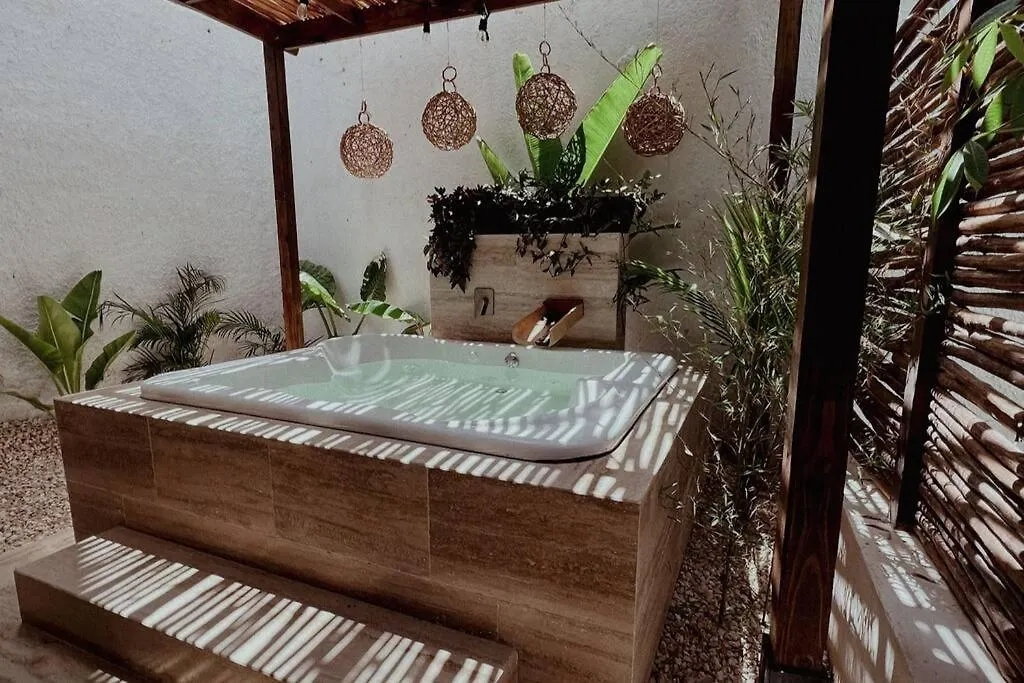 -Maha Tulum, Luxury Apartment Jacuzzi
