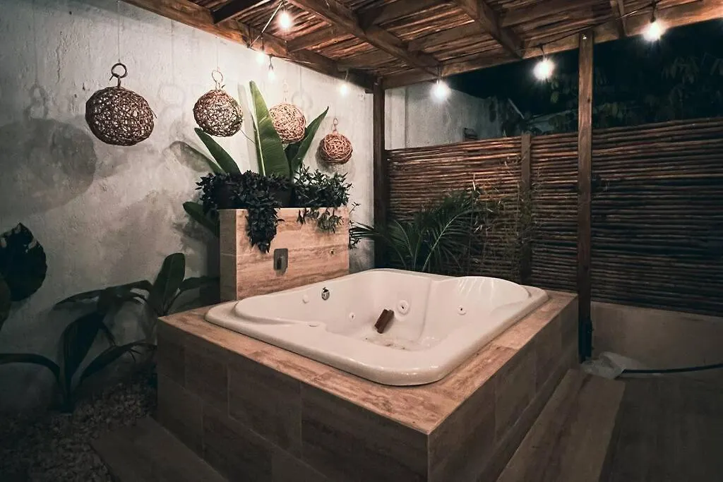 -Maha Tulum, Luxury Apartment Jacuzzi